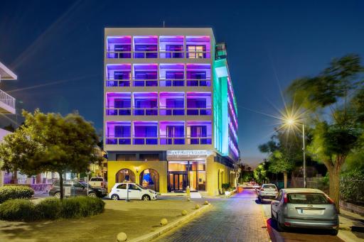 Alexandra Hotel&Apartments - Housity