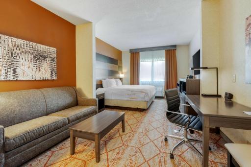 Best Western Plus Warsaw - Housity
