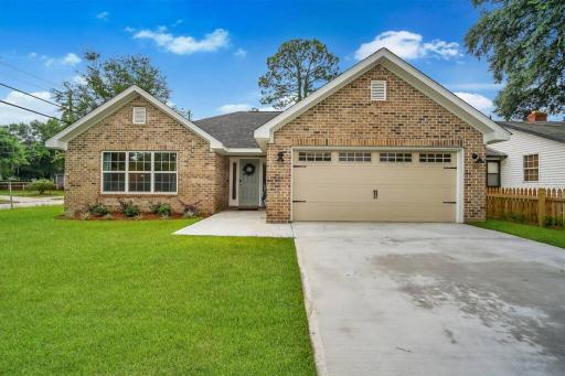 Beautiful New Construction Only 4 Min to Downtown! - Housity