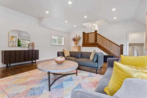 @ Marbella Lane - Burlingame Modern Corner 3BR - Housity