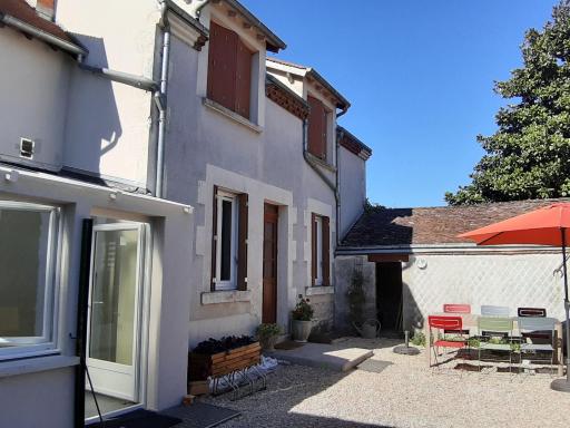 Gîte cosy près d'Orléans avec jardin, parking, et équipements complets - FR-1-590-252 - Housity