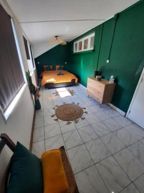 La maison couleur volcan - Housity