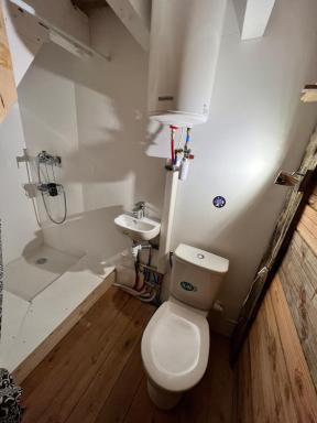 Charmant logement dans propriété privée. - Housity