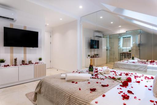 Alex Central Apartments - Housity