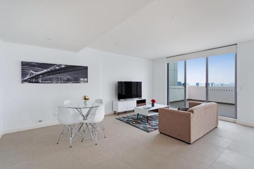 KULA Sydney Airport - Housity