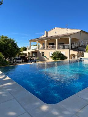 Le Mas des Collines 2 personnes - Housity