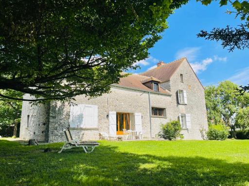 Magnifique Villa Familiale avec Piscine / Cheminée - Housity