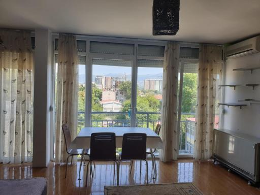 Skopje Center 3 Bedrooms with Kitchen and Private Bathroom - Housity