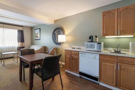 Quality Inn & Suites Auburn I-95 - Housity