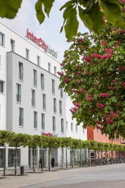 IntercityHotel Ingolstadt - Housity