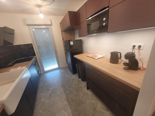 Bel appartement contemporain proche des commodités - Housity