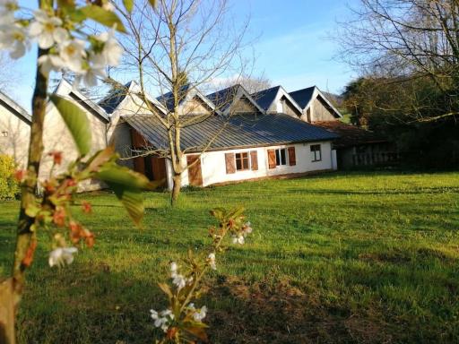Gite Pyrénées de charme jacuzzi 2/3 pers - Housity