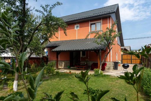 Generous family home - Housity