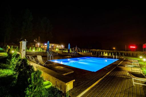Domek drewniany z basenem, sauną , jacuzzi i kominkiem - Housity