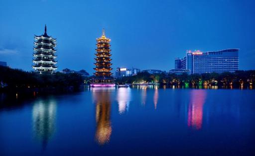 Lijiang Waterfall Hotel Guilin - Housity