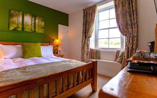 The Ship in Dock Inn - Housity