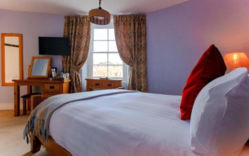 The Ship in Dock Inn - Housity
