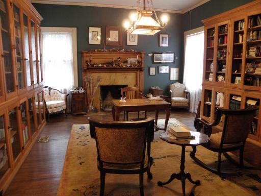 Lehmann House Bed & Breakfast - Housity