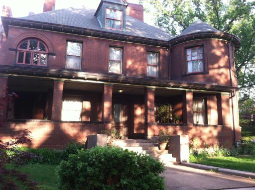 Lehmann House Bed & Breakfast - Housity