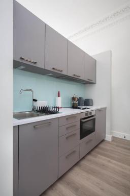 Modern Studio Apartment in prime central location - Housity