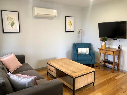 The Weekender - Housity