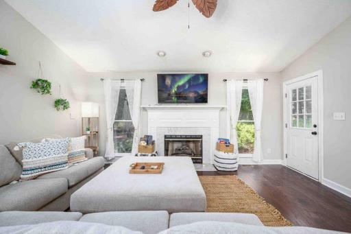 Cozy Boho Kildaire Farms Home- near Downtown - Housity