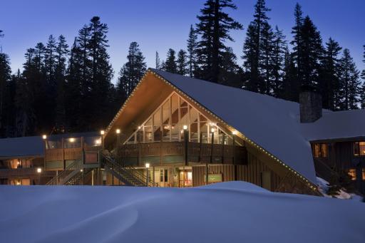 Mammoth Mountain Inn - Housity