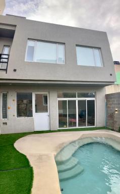 Moderno monoambiente a 100mts de la playa - Housity