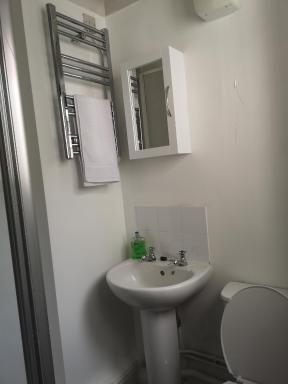 Spacious Entire Flat,1D - Housity