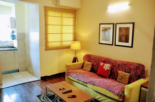 Studio Apartment with Green lawns - Housity
