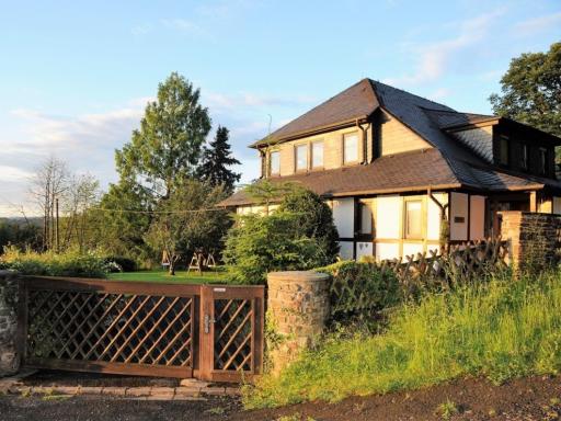 Totale Ruhe im Wald - Housity