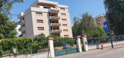 Résidence Prestige, Calme & Terrasse Ensoleillée - Housity