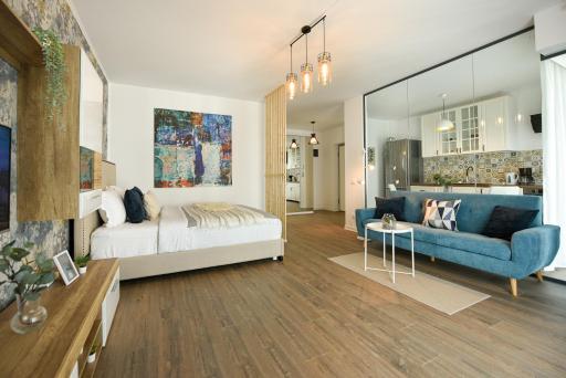THE POETS HOUSE - Cloud9 Artsy Studio - Housity