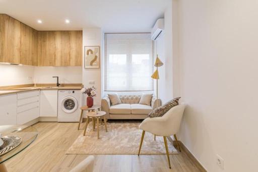 Minty Stay - Martin Heros - Housity