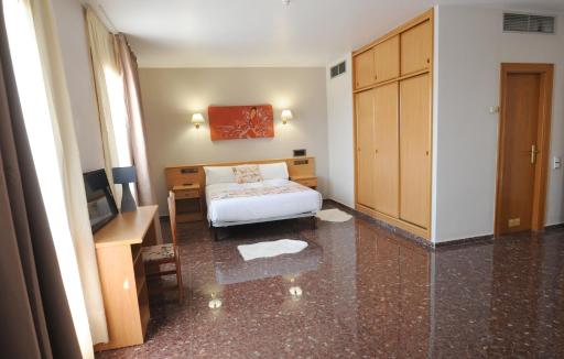 HOTEL MARIA ROSA - Housity