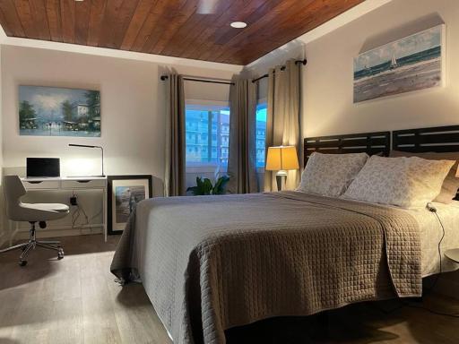 Shares View Luxury Apt - Housity