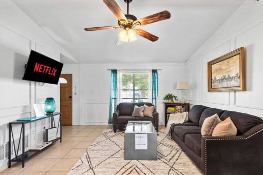 *The Shady Oak* Foosball/Patio/Pets/NFLX! - Housity