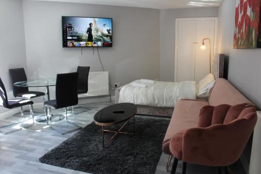 Cosy Central Luton Studio Flat -Ideal for Airport! - Hizvo