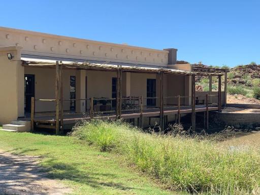 The Damm House, Crystal View Vineyards - Housity