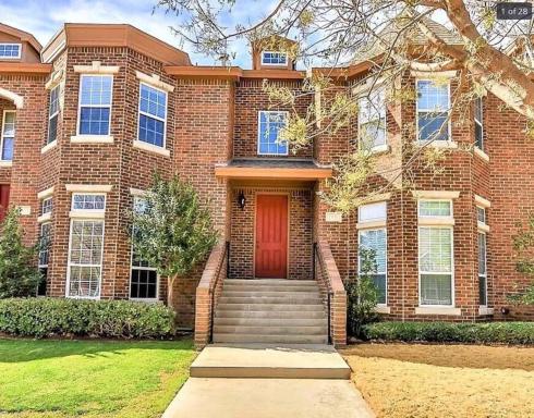 New Listing by SuperHost! Walk to Texas Tech! - Housity