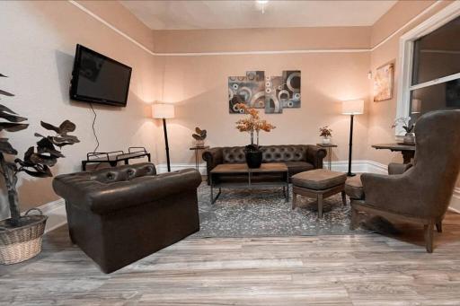 Wonderful property in the heart of Oakland! - Housity