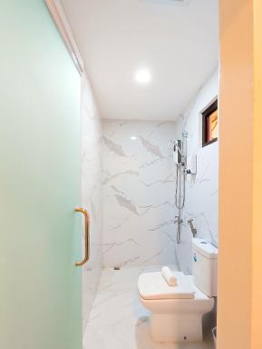 Hotel Simone Kalibo - Housity