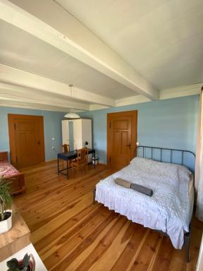 Zabytkowy Drewniany dom z 1887 roku - Housity