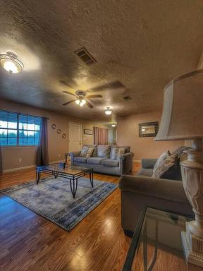 Cozy Acadian Style Cottage on a half acre lot - Housity