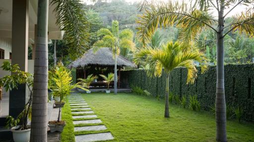 Griya Asri Homestay Near Tetebatu Waterfall - Housity