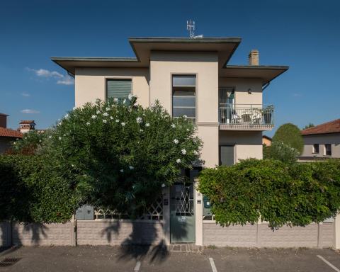 LA S'VOLTA VANZAGO BED AND BREAKFAST - Housity