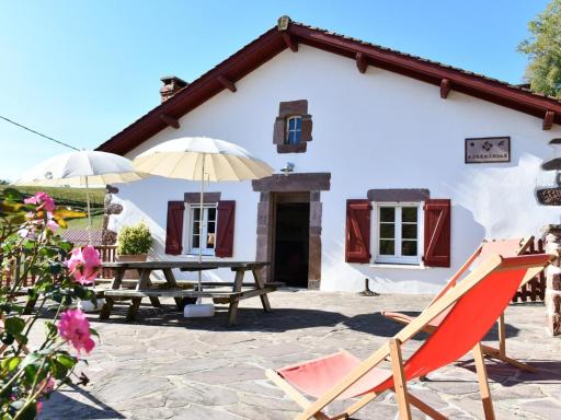 Gîte Aldudes, 6 pièces, 15 personnes - FR-1-384-28 - Housity