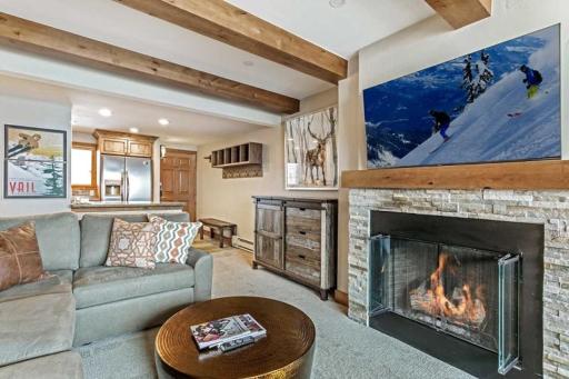 1 Bedroom Mountain Vacation Rental In The Heart Of Vail Village - Housity