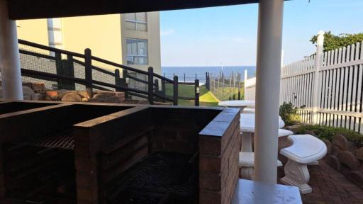 Rumbling waves, tranquil sounds - What a view! - Housity