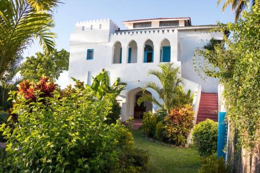 The House of Royals - Housity